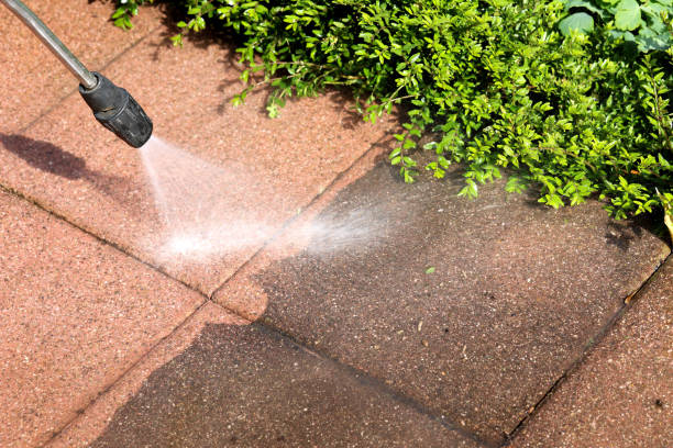 Best Garage Pressure Washing  in Perry, OH